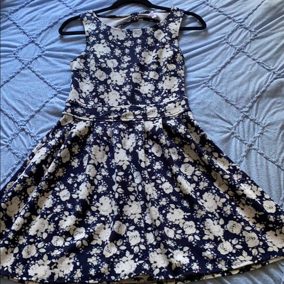 Blue and white floral dress - Picture 1 of 2